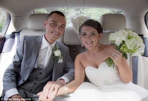 Chris and Ceri Wedding Picture in Car