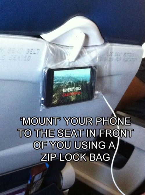 how-to-hang-your-phone-on-a-flight-life-hack