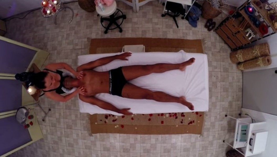Massage Turns Hilarious In This Hidden Camera Prank Boredombash